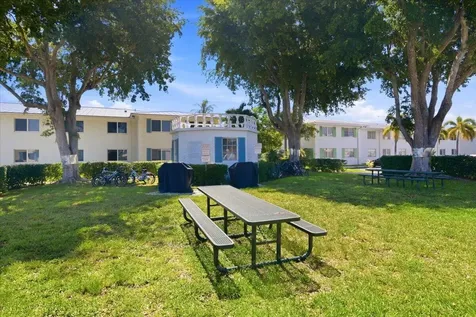 6261 NE 19th Avenue Fort Lauderdale FL 33308