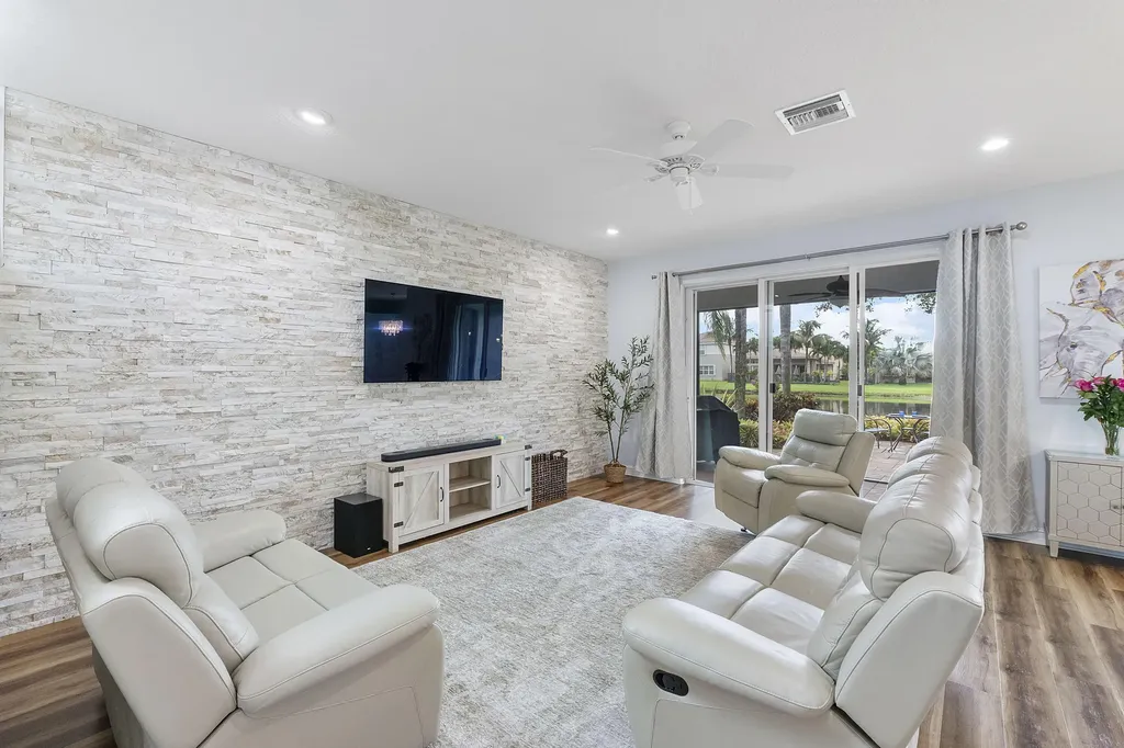 10515 Cape Delabra Court Boynton Beach FL 33473
