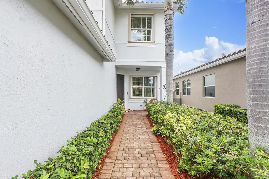 10515 Cape Delabra Court Boynton Beach FL 33473