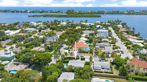 8001 Arlington Place West Palm Beach FL 33405