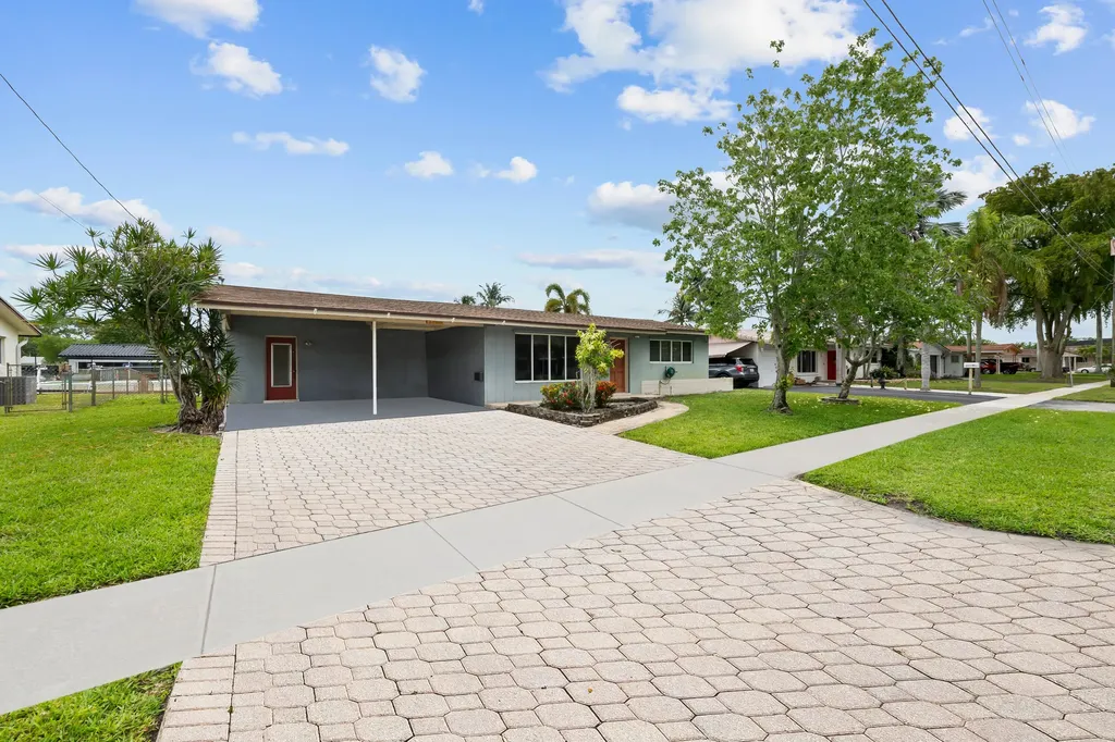 1340 SW 56th Avenue Plantation FL 33317