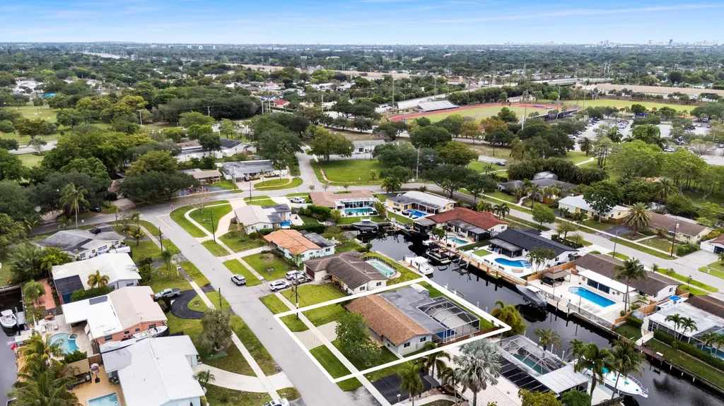 1340 SW 56th Avenue Plantation FL 33317
