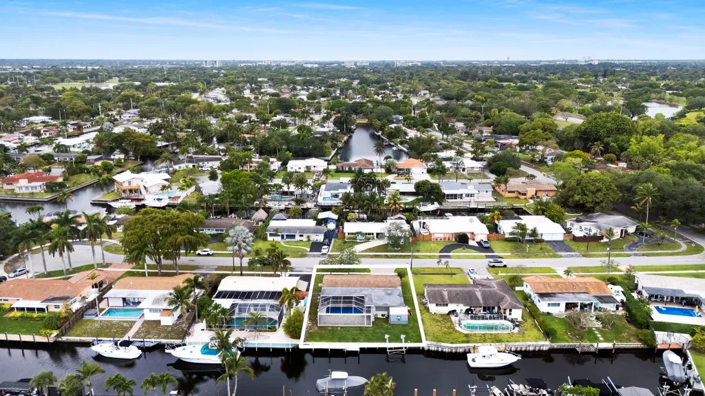 1340 SW 56th Avenue Plantation FL 33317