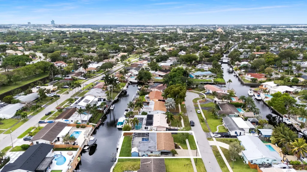 1340 SW 56th Avenue Plantation FL 33317