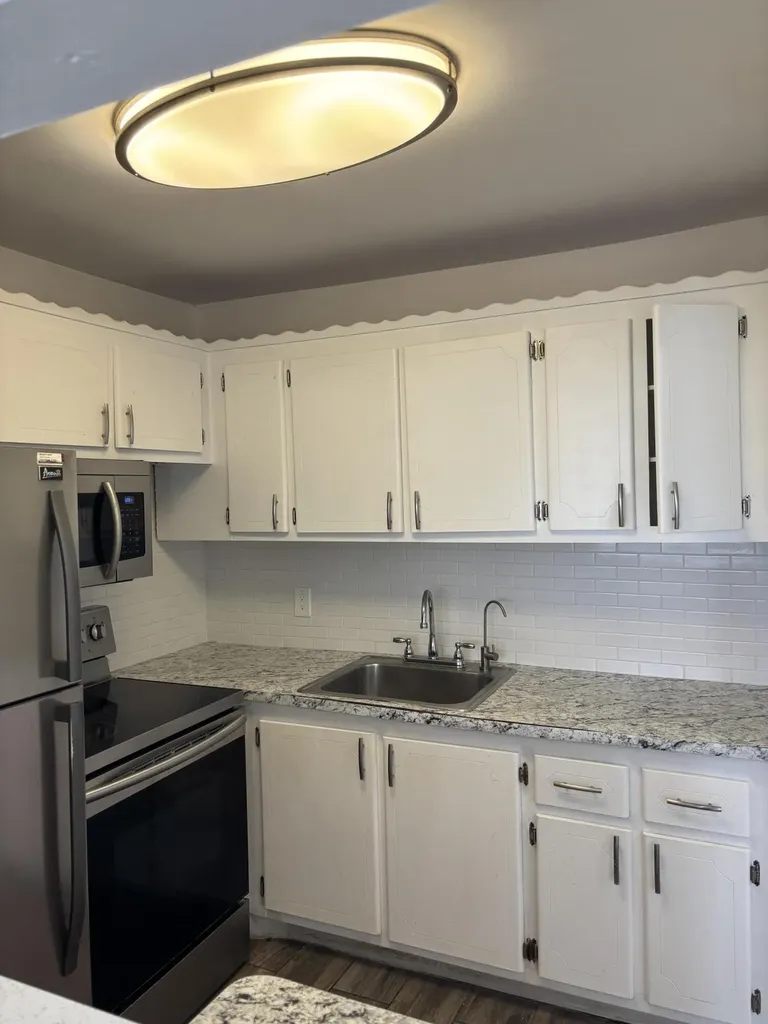 218 Windsor J West Palm Beach FL 33417