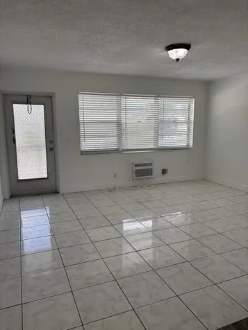 218 Windsor J West Palm Beach FL 33417