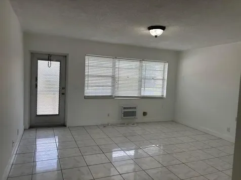 218 Windsor J West Palm Beach FL 33417