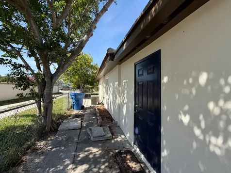 112 Prospect Road Lantana FL 33462