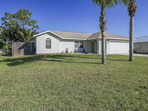 756 SW 18th Place Place SW Vero Beach FL 32962