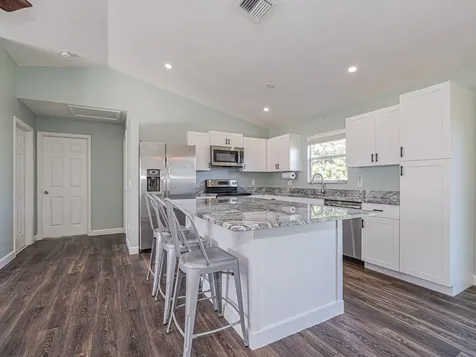 756 SW 18th Place Place SW Vero Beach FL 32962