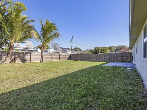 756 SW 18th Place Place SW Vero Beach FL 32962