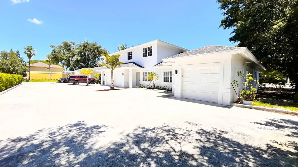 1440 Hawthorne Place Wellington FL 33414