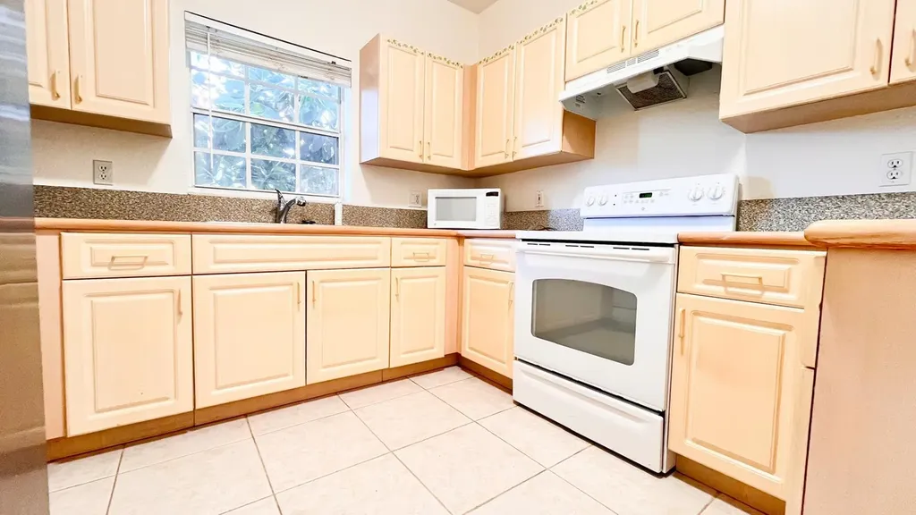 1440 Hawthorne Place Wellington FL 33414