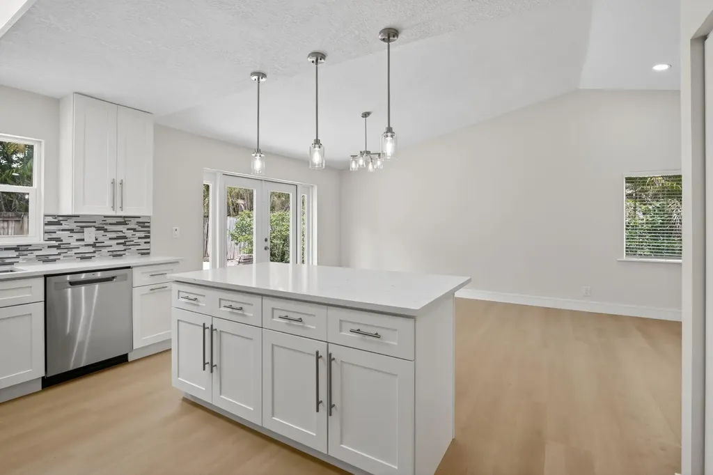 8241 NW 48th Street Lauderhill FL 33351