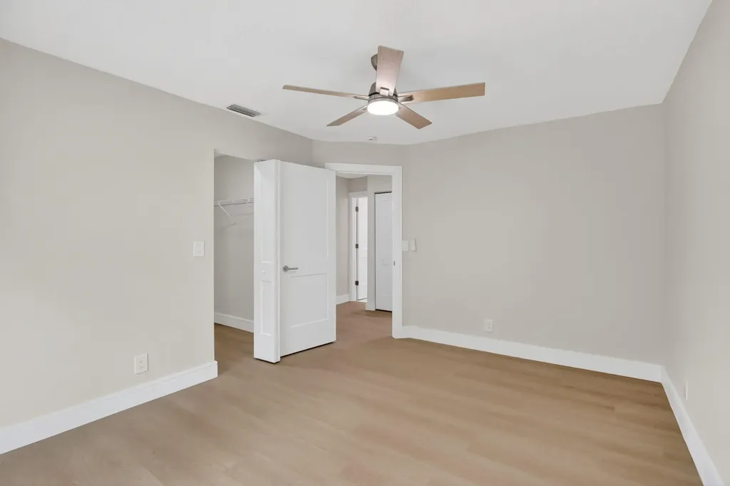 8241 NW 48th Street Lauderhill FL 33351