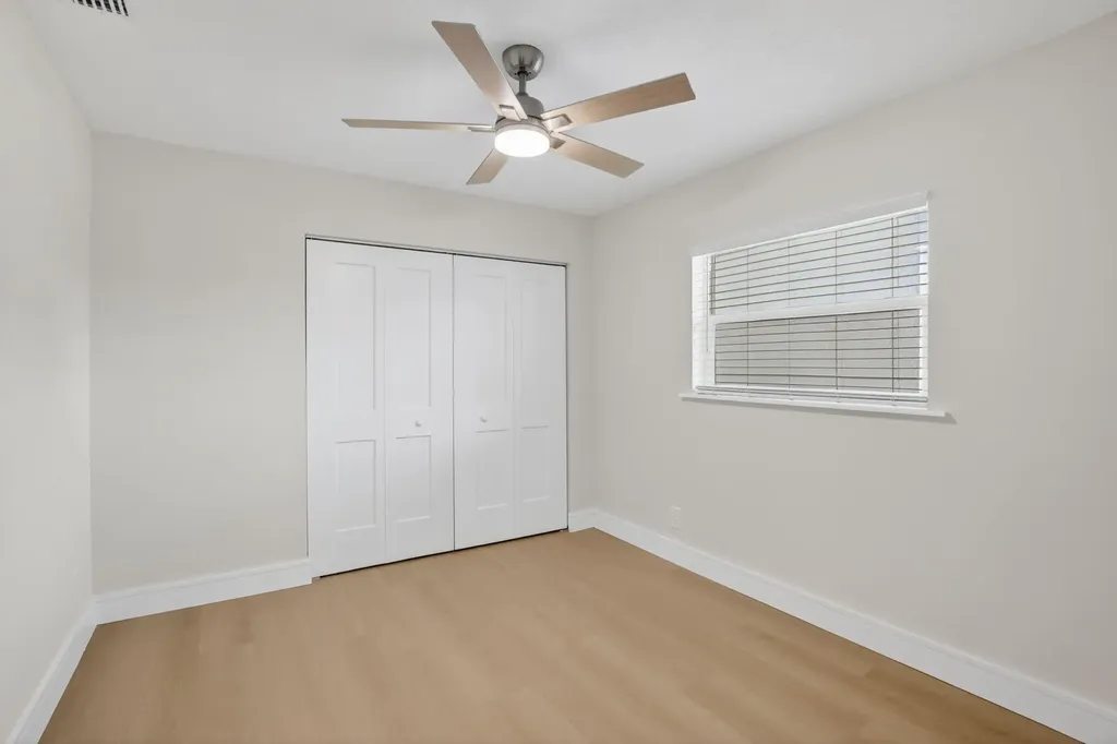 8241 NW 48th Street Lauderhill FL 33351