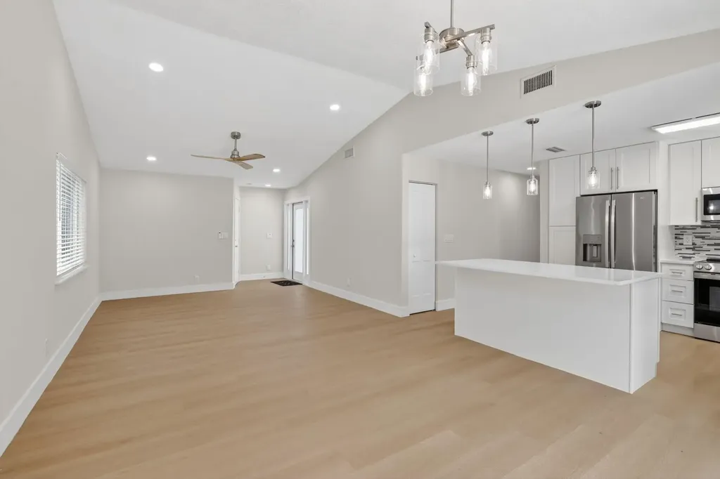 8241 NW 48th Street Lauderhill FL 33351