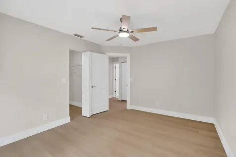 8241 NW 48th Street Lauderhill FL 33351