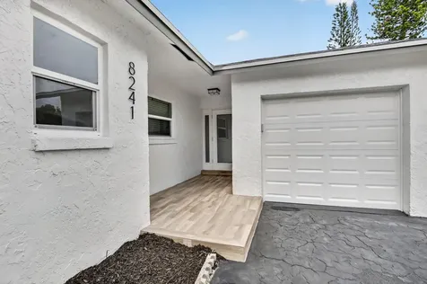 8241 NW 48th Street Lauderhill FL 33351