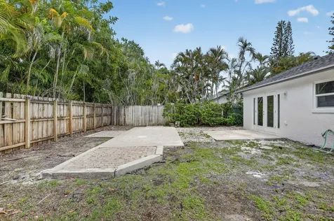 8241 NW 48th Street Lauderhill FL 33351