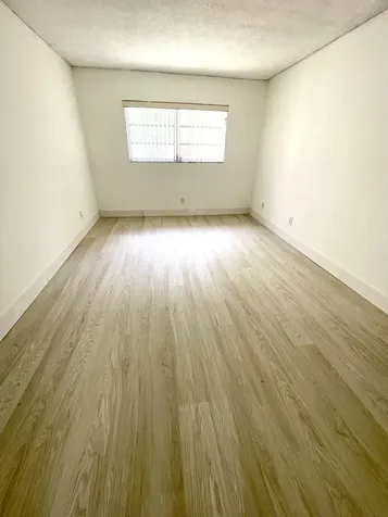 5980 NW 64th Avenue Tamarac FL 33319