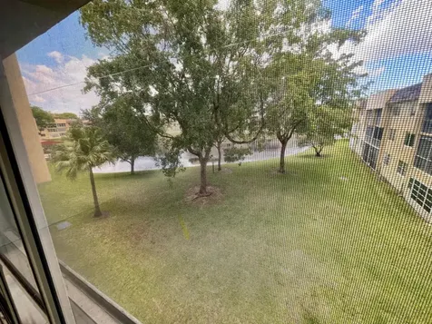 5980 NW 64th Avenue Tamarac FL 33319