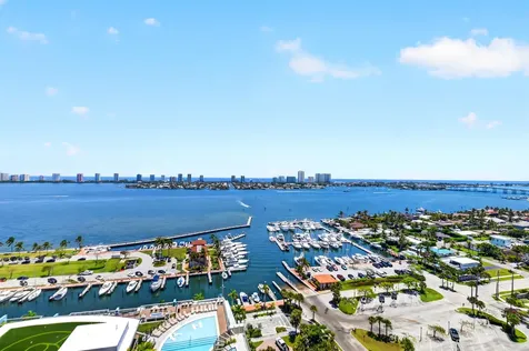 220 Lake Shore Drive Lake Park FL 33403