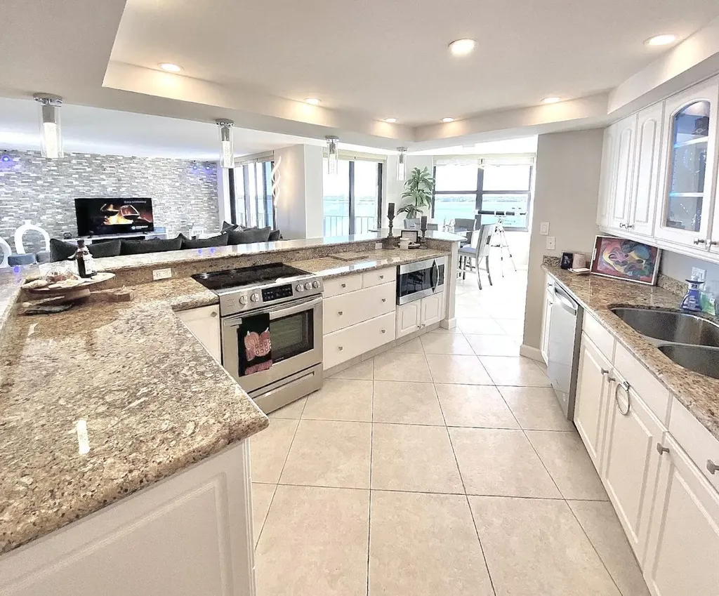 5420 N Ocean Drive Singer Island FL 33404