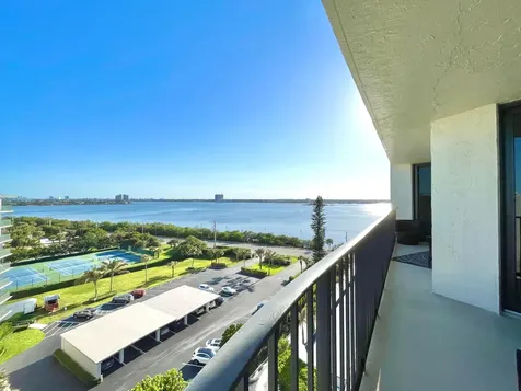 5420 N Ocean Drive Singer Island FL 33404