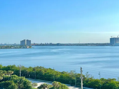 5420 N Ocean Drive Singer Island FL 33404