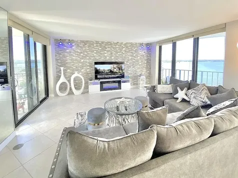 5420 N Ocean Drive Singer Island FL 33404
