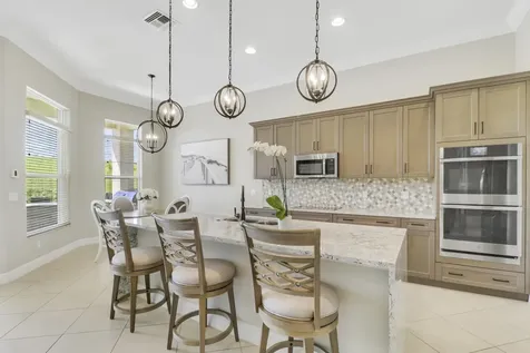 9247 SW Miracoli Way Port St Lucie FL 34987