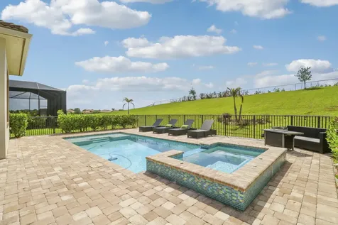 9247 SW Miracoli Way Port St Lucie FL 34987