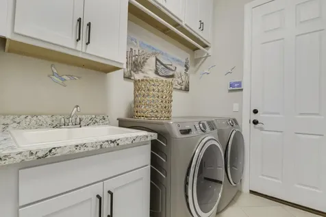 9247 SW Miracoli Way Port St Lucie FL 34987