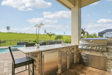 9247 SW Miracoli Way Port St Lucie FL 34987