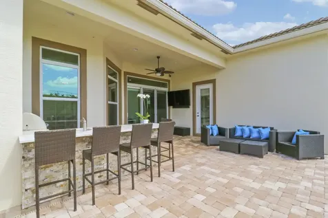 9247 SW Miracoli Way Port St Lucie FL 34987