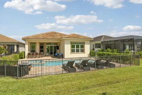 9247 SW Miracoli Way Port St Lucie FL 34987