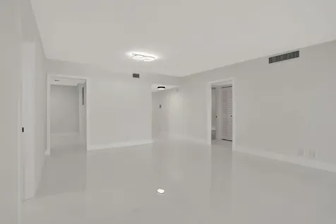 3505 Oaks Way Pompano Beach FL 33069