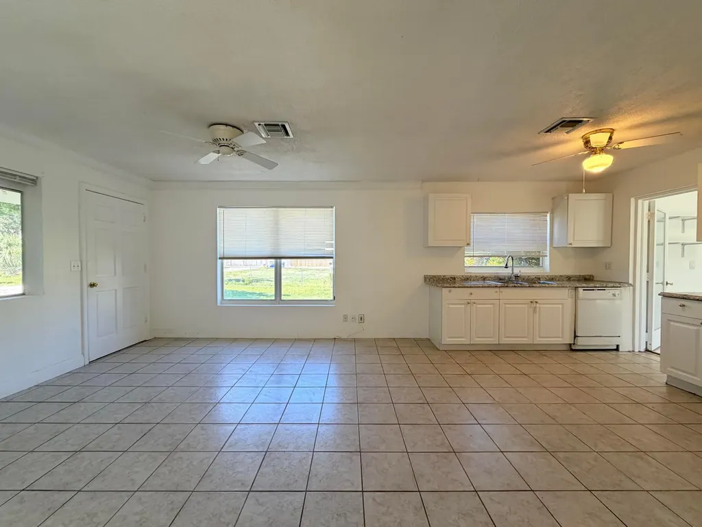 4905 Williams Road Palm Beach Gardens FL 33418