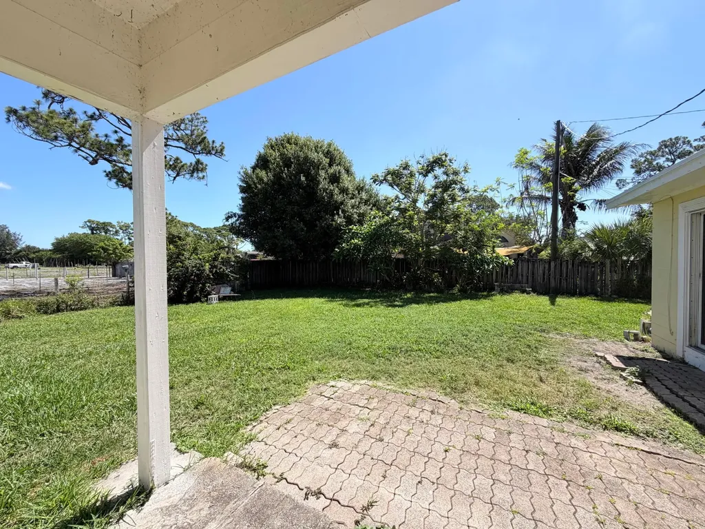 4905 Williams Road Palm Beach Gardens FL 33418