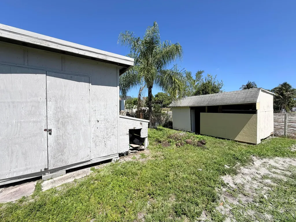 4905 Williams Road Palm Beach Gardens FL 33418
