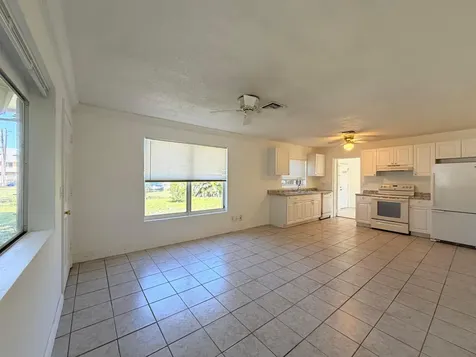 4905 Williams Road Palm Beach Gardens FL 33418