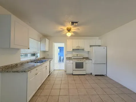 4905 Williams Road Palm Beach Gardens FL 33418
