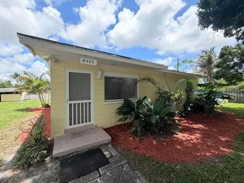 4905 Williams Road Palm Beach Gardens FL 33418