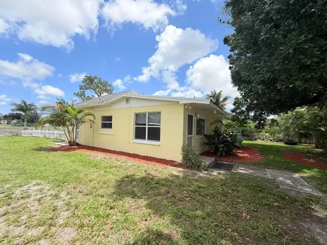 4905 Williams Road Palm Beach Gardens FL 33418