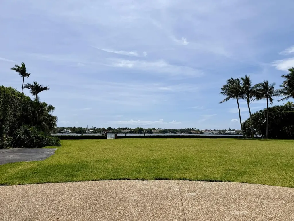 690 Island Drive Palm Beach FL 33480