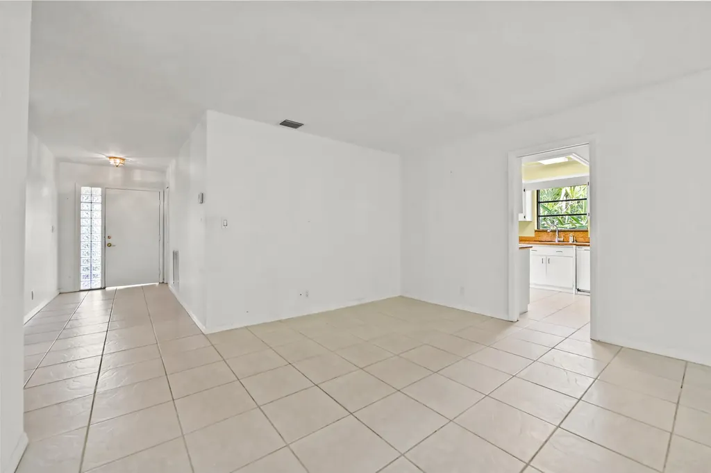 329 Knob Hill Boulevard Boca Raton FL 33431