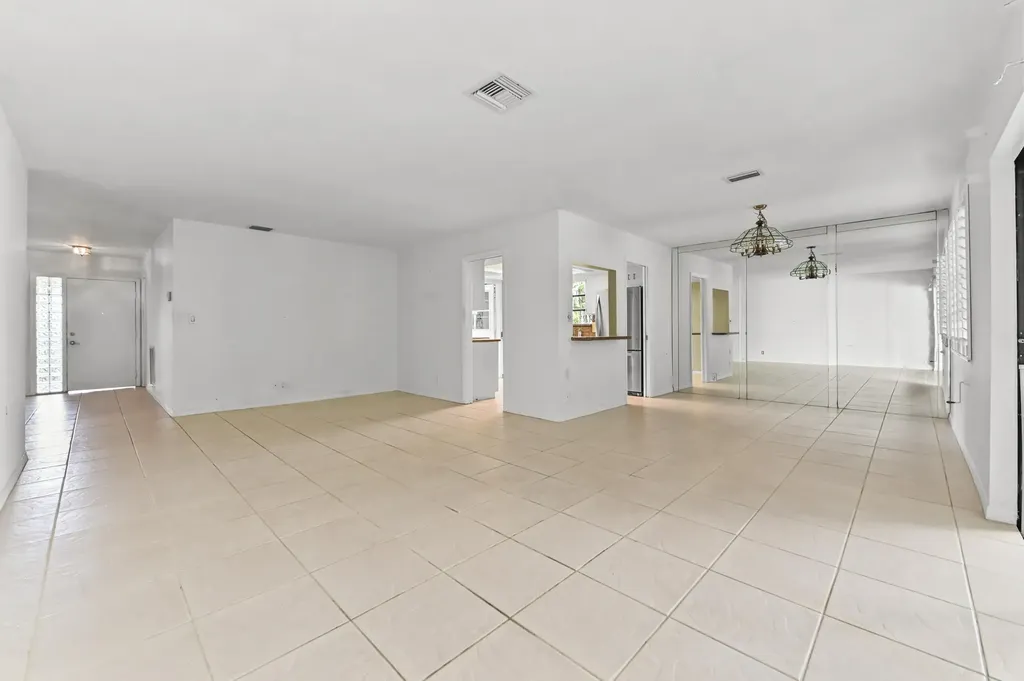 329 Knob Hill Boulevard Boca Raton FL 33431