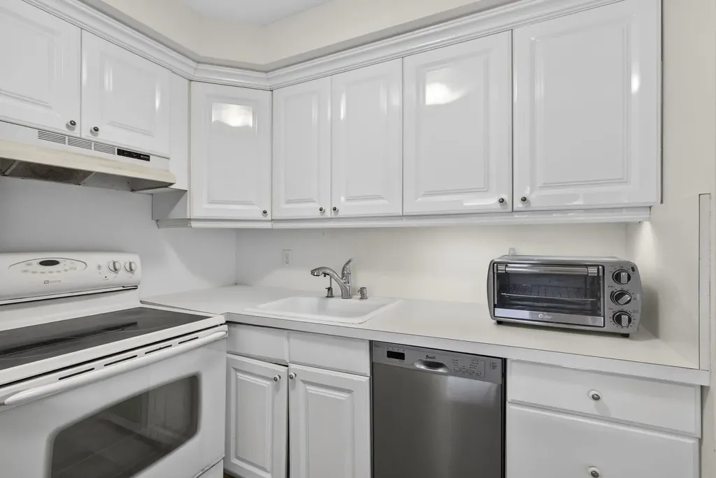19 Hastings B West Palm Beach FL 33417