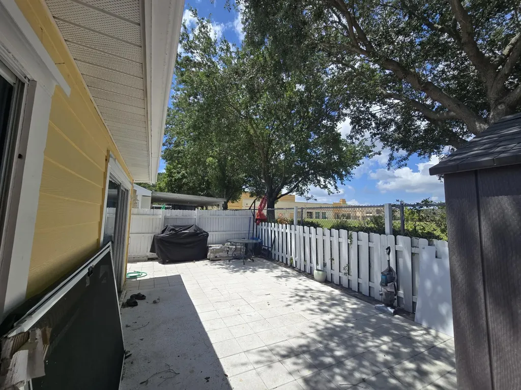 1530 Royal Forest Court West Palm Beach FL 33406